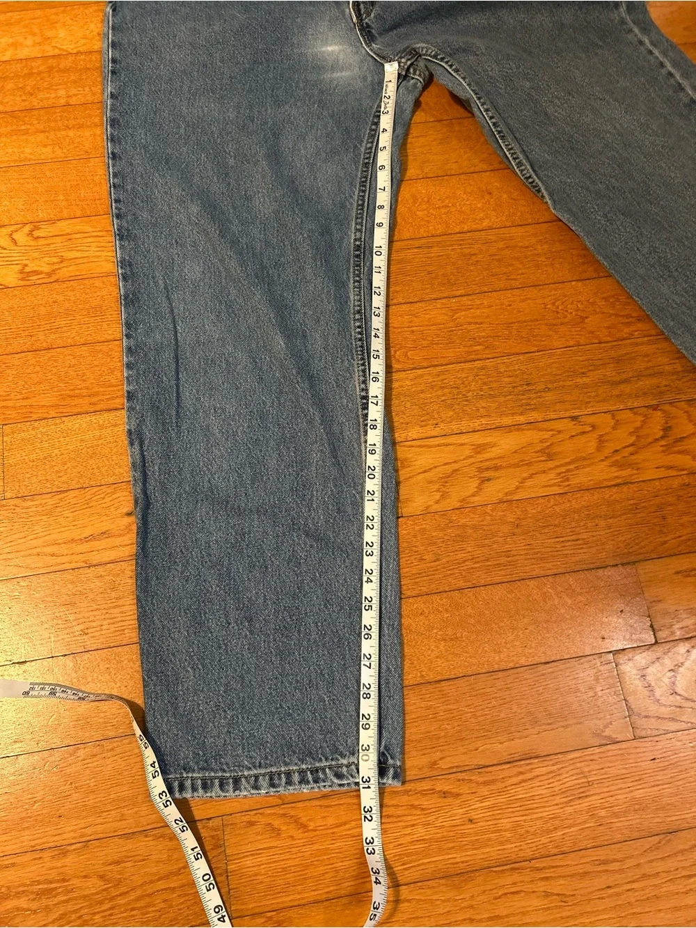 Levi's 550 Relaxed Fit Tapered Light Wash Jeans Men's Size 42x32 100% Cotton